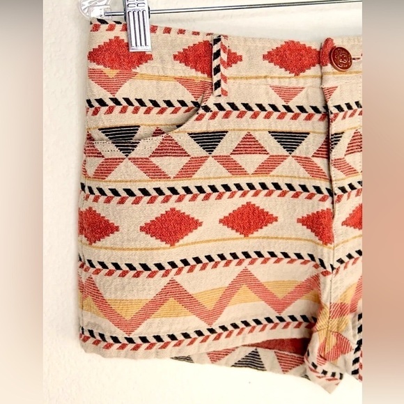 BB Dakota Anita Aztec Pattern Jacquard Textured Shorts Womens Sz 4 Boho Festival - Picture 2 of 7